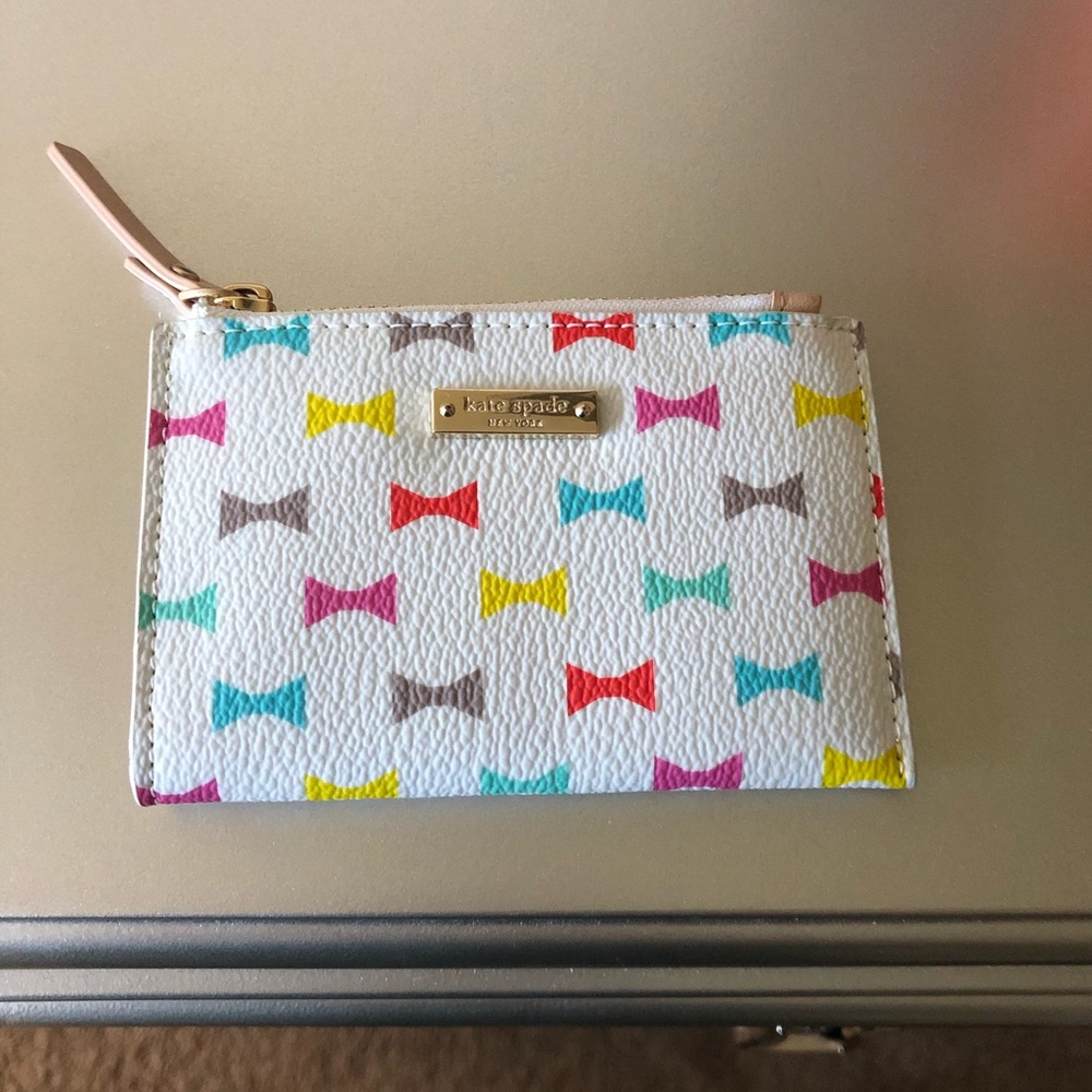 ♠️ Kate Spade Bow Pattern Keychain Wallet